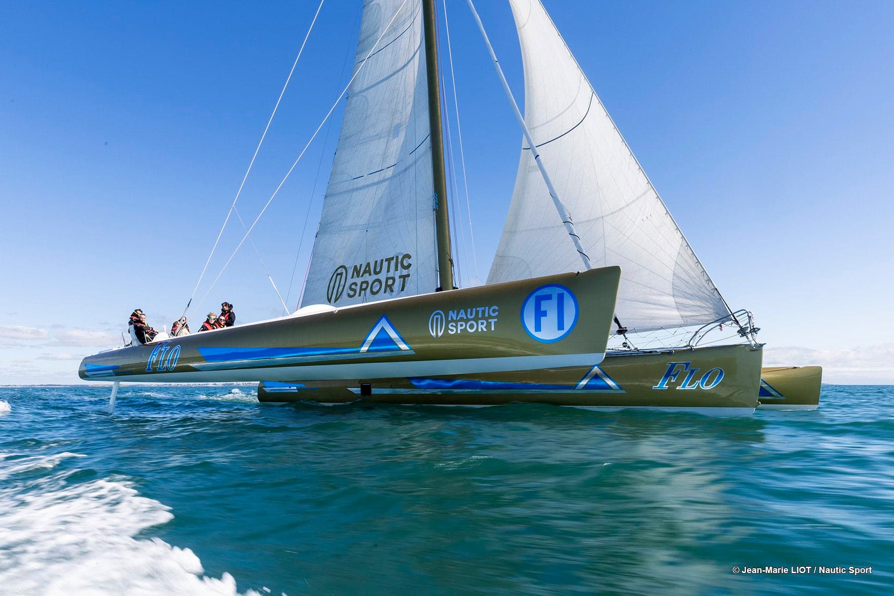 Trimaran FLO 2